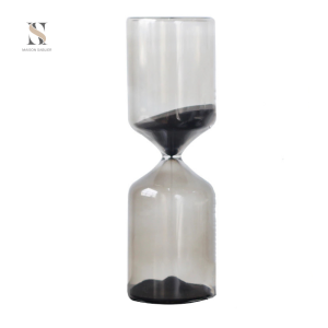 Sablier esthétique moderne en verre et sable coloré