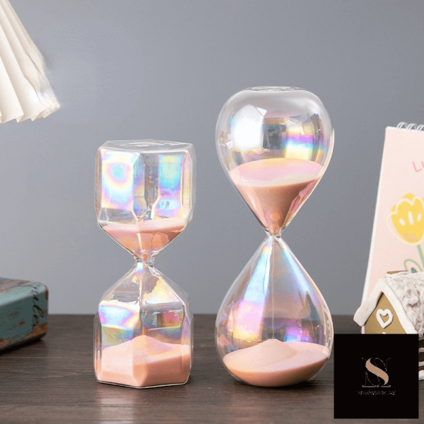 Accessoire de décoration unique : Sablier Arc en Ciel élégant