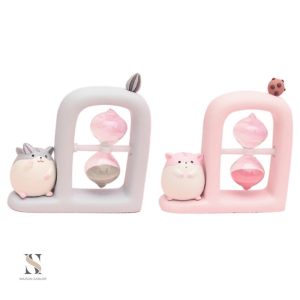 Accessoire beige sablier, parfait pour un intérieur chic