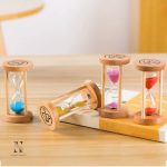 Sablier 3 minutes en bois, accessoire de décoration intemporel