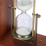 Sablier traditionnel en bois, charme intemporel