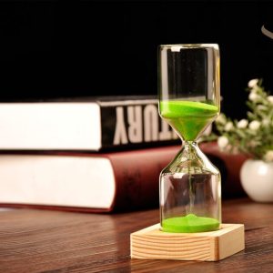 Sablier design en bois pour décoration intérieure