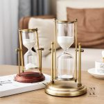 Sablier en bronze, objet intemporel pour la maison