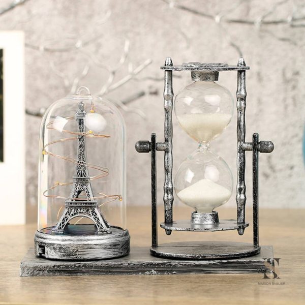 Sablier moderne en verre, accessoire stylé pour le bureau