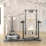 Sablier en métal au design raffiné pour un style intemporel