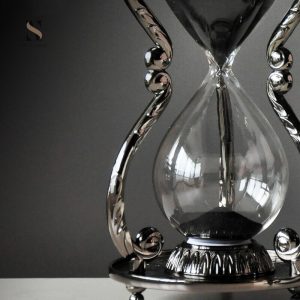 Sablier design intemporel pour décoration intérieure