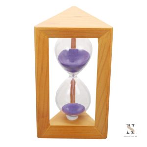 Sablier violet décoratif pour une ambiance élégante